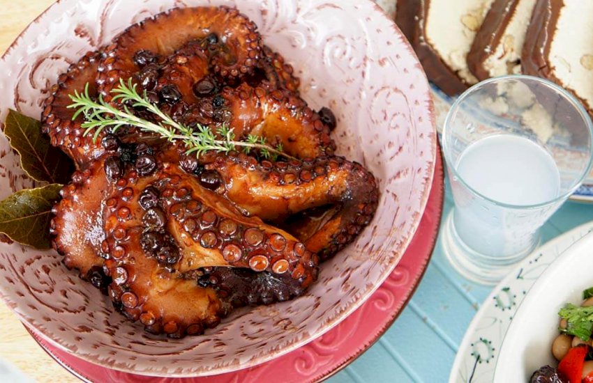 Octopus with Balsamic Vinegar & Raisins