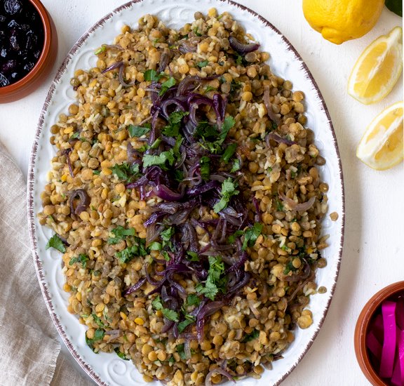 Cypriot lentils with rice - Fakes Moutzentra