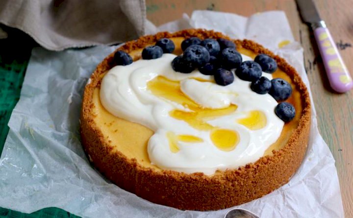 Honey and yoghurt tart