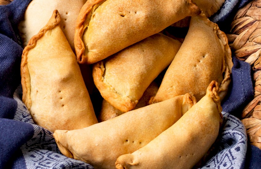 Cypriot Kolokotes – Pumpkin Turnovers