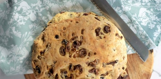 greek style olive bread eliopsomo