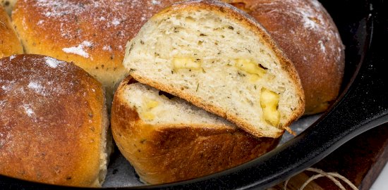 halloumi bread rolls