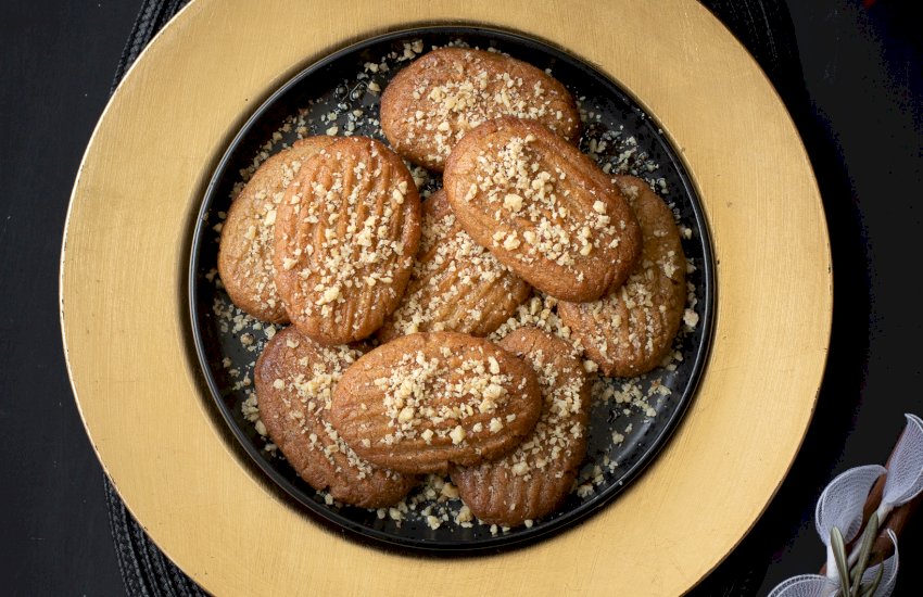 Melomakarona - Greek Honey spiced biscuits